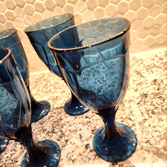 Noritake Wine Glasses (set of 5) - Picture 3 of 9